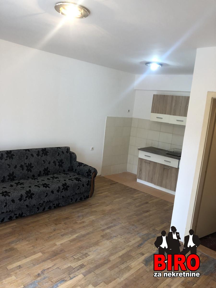 lokal - NOVI SAD - SALAJKA - 9102246