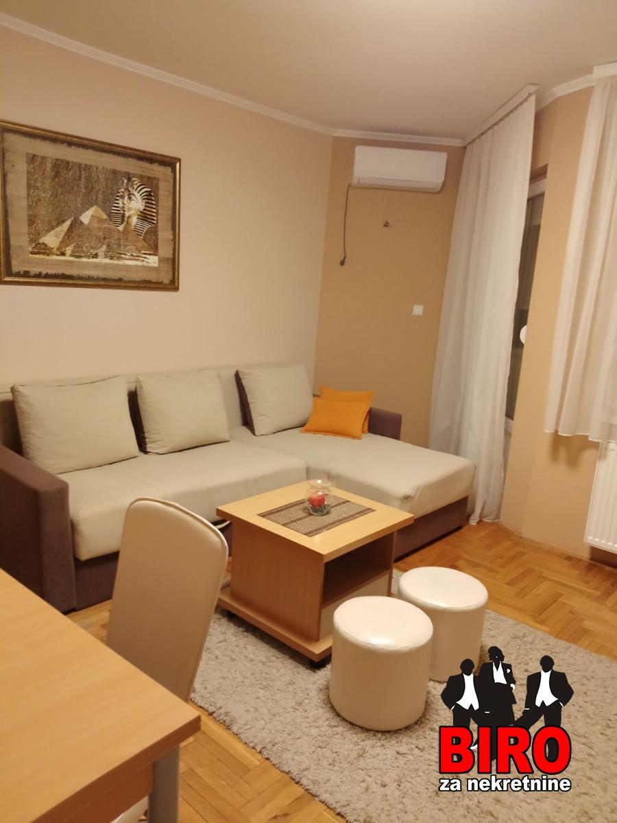 lokal - NOVI SAD - CENTAR - 9102295