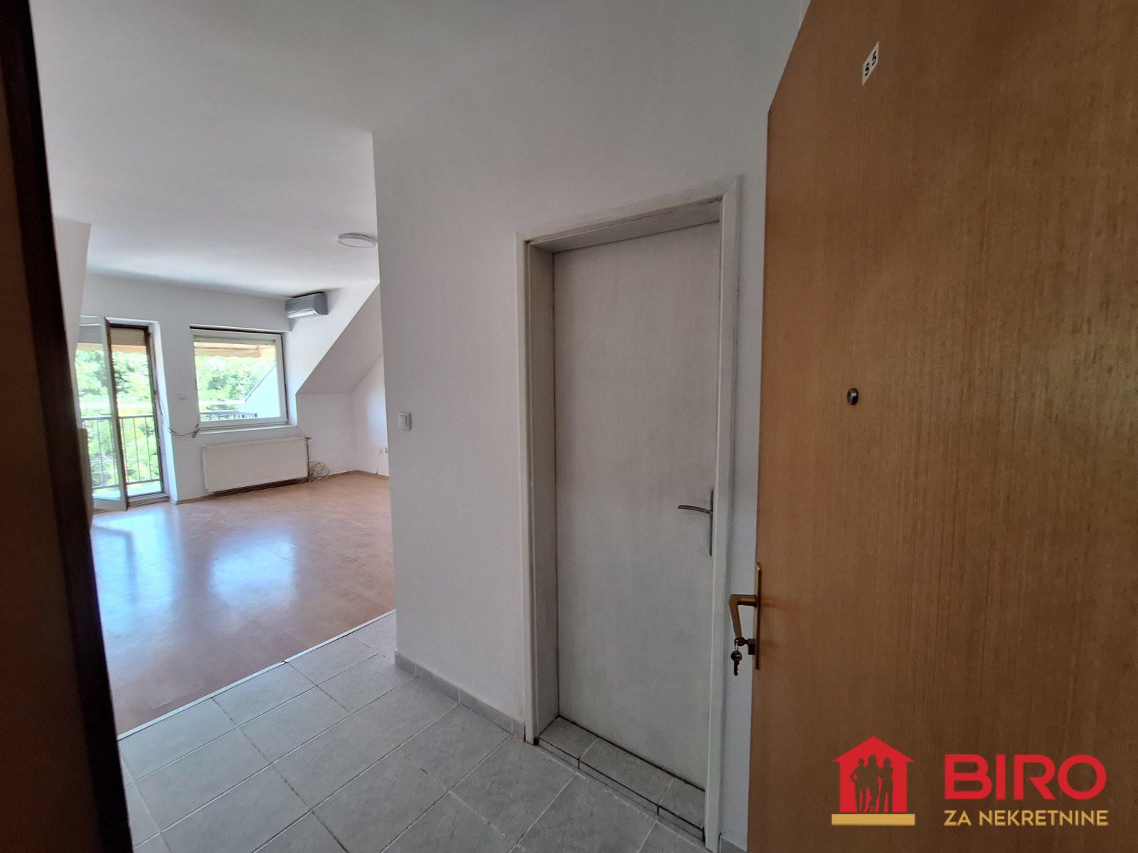 lokal - NOVI SAD - TELEP - 9102605