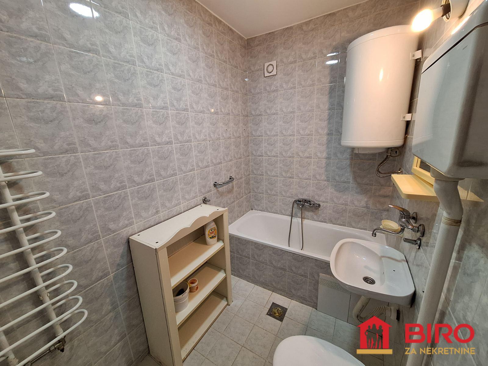 lokal - NOVI SAD - TELEP - 9102605