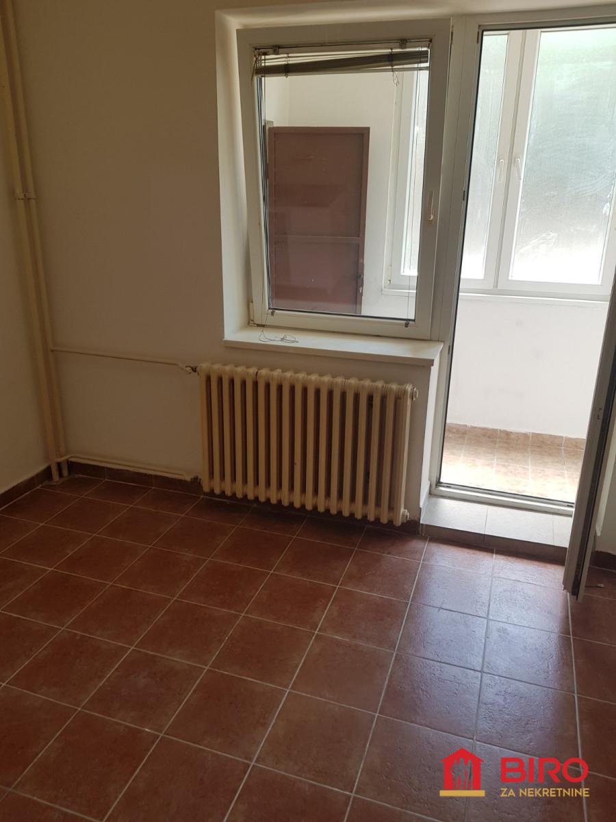 lokal - NOVI SAD - SOCIJALNO - 9102607