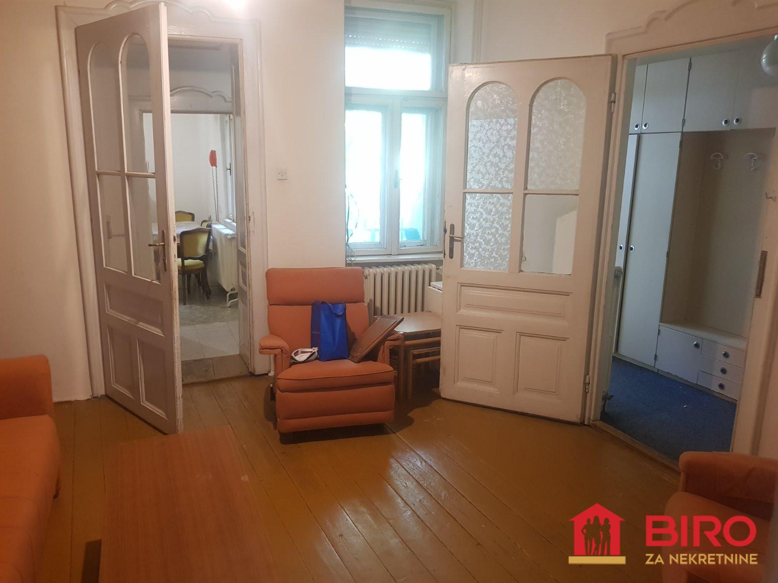 lokal - NOVI SAD - KEJ - 9102623
