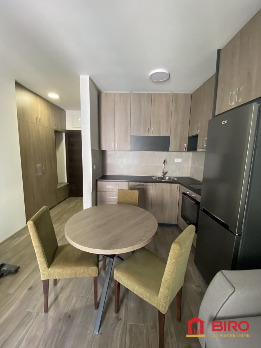 lokal - NOVI SAD - NOVA DETELINARA - 9102650