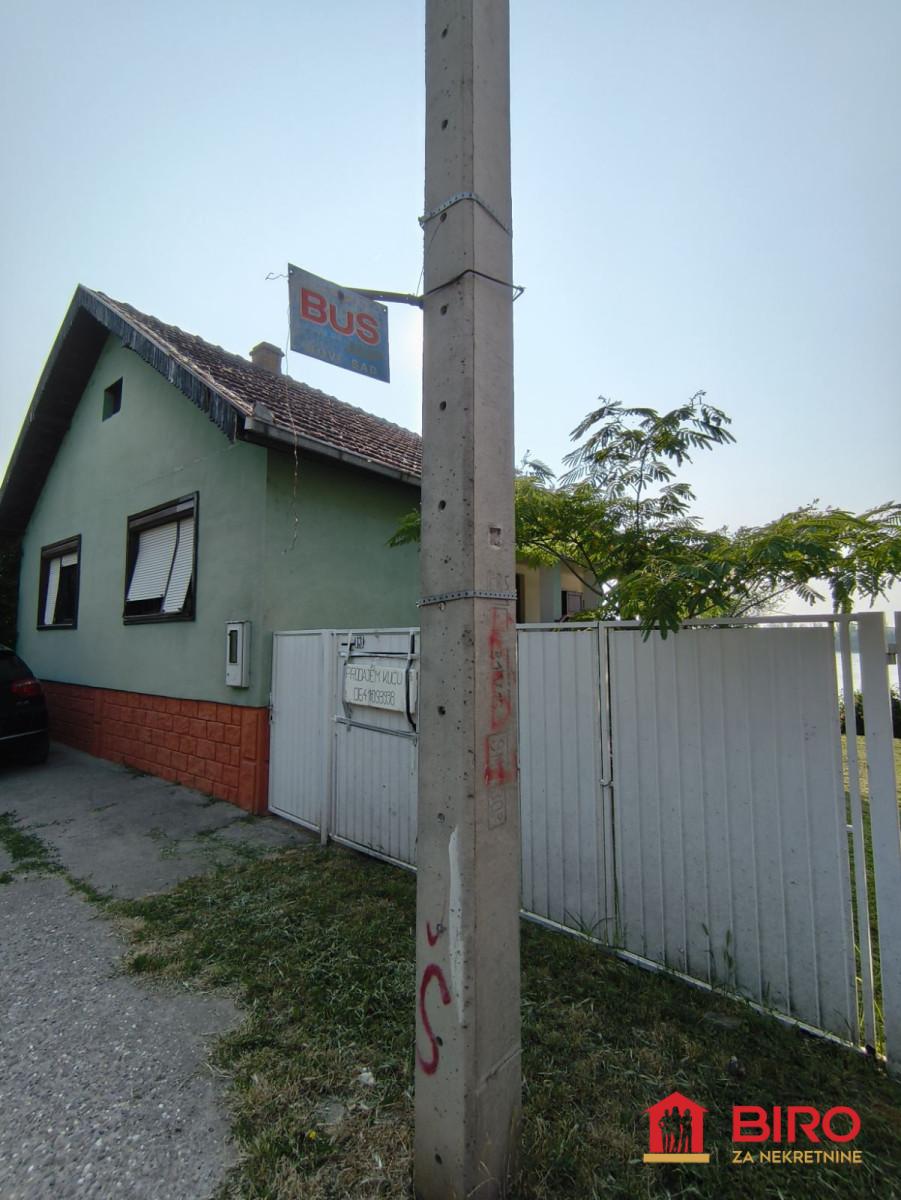 kuća - BANOŠTOR - CENTAR - 3000891