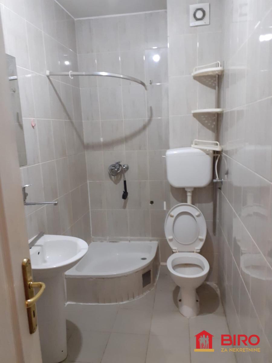 stan NOVI SAD - BULEVAR - 1011602