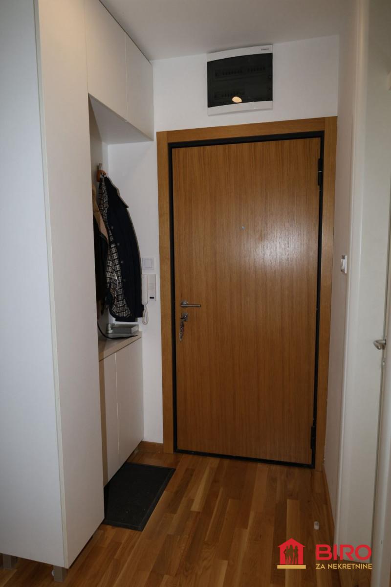 stan NOVI SAD - TELEP - 1011692