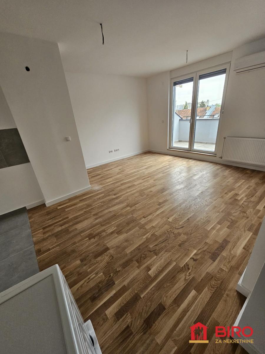 stan NOVI SAD - CENTAR - 1012029