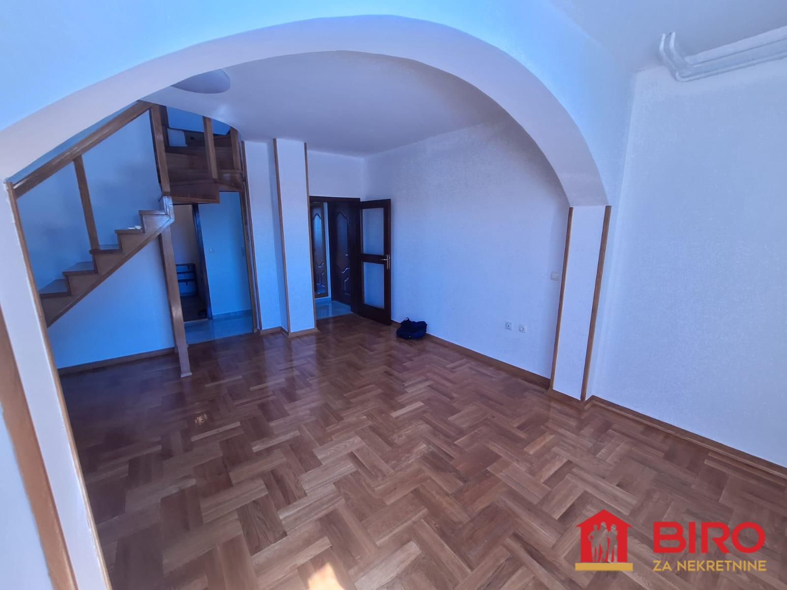stan NOVI SAD - SAVINA - 1012103