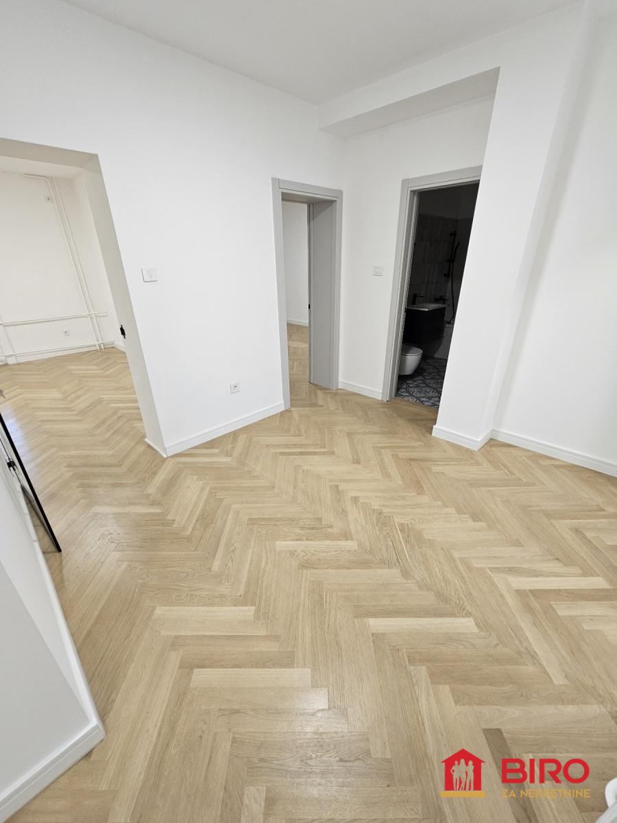 stan NOVI SAD - CENTAR - 1012180