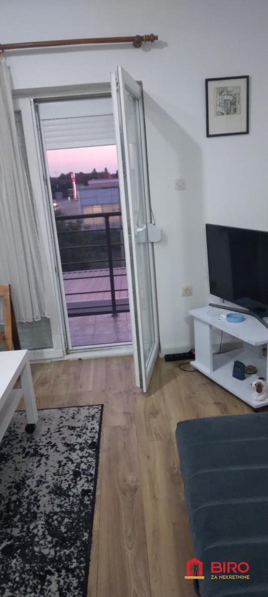 stan NOVI SAD - KLISA - 1012211