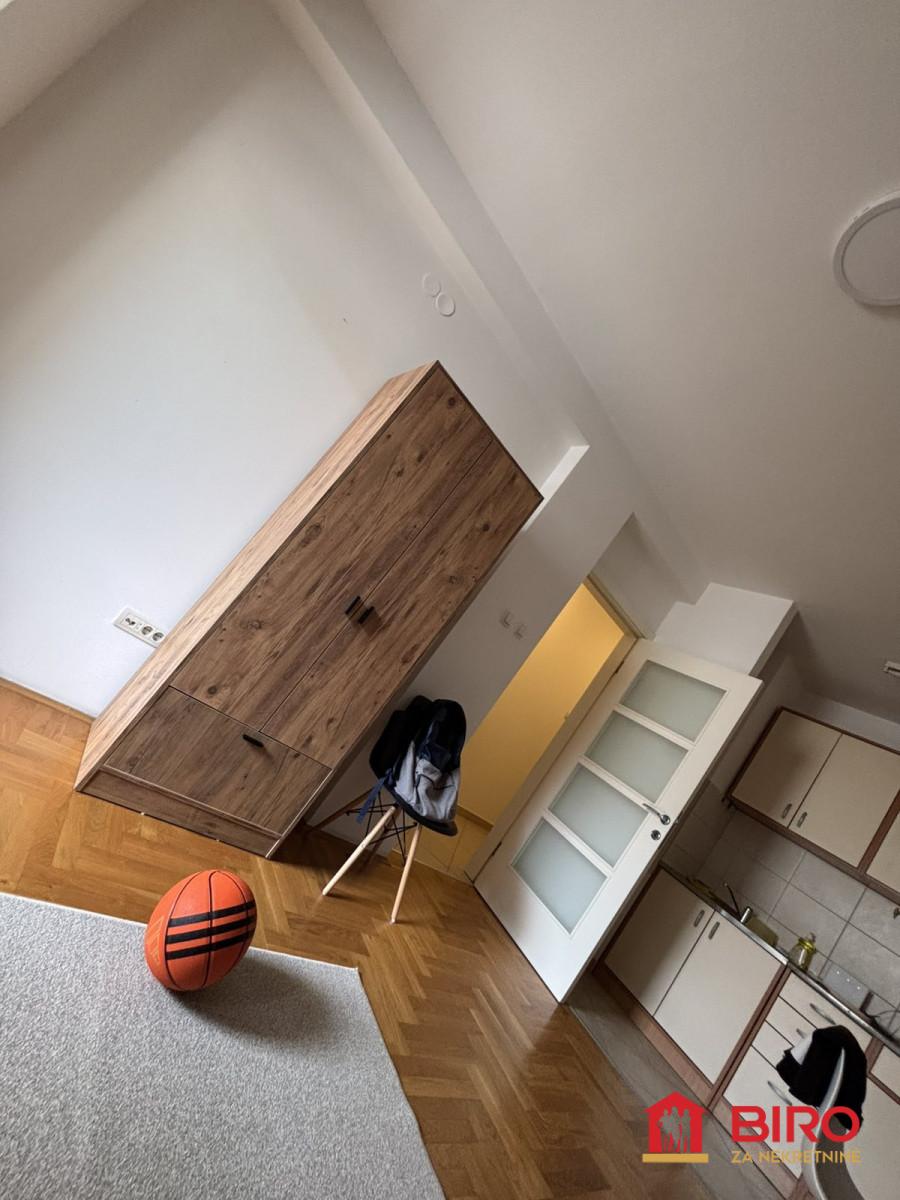 stan NOVI SAD - NOVA DETELINARA - 1012444