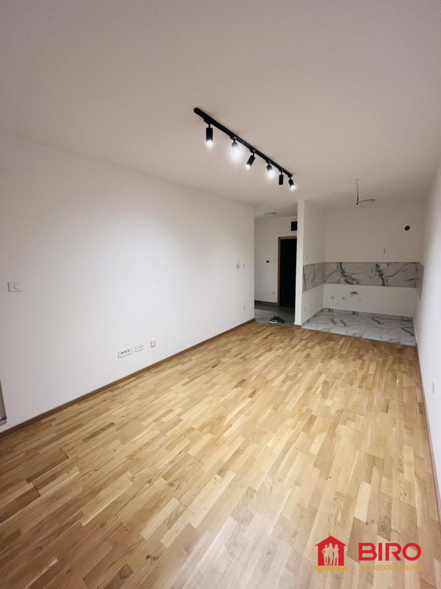 stan NOVI SAD - AVIJACIJA - 1012556