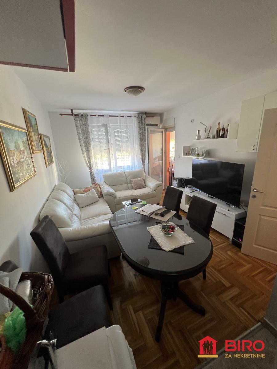 stan NOVI SAD - SOMBORSKI BULEVAR - 1012576